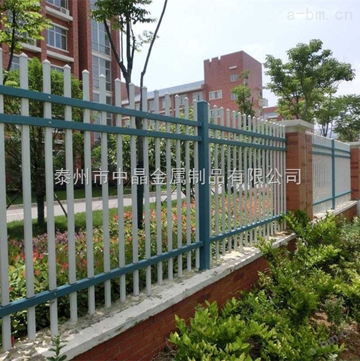 医院学校厂区适合用环保锌钢围墙护栏