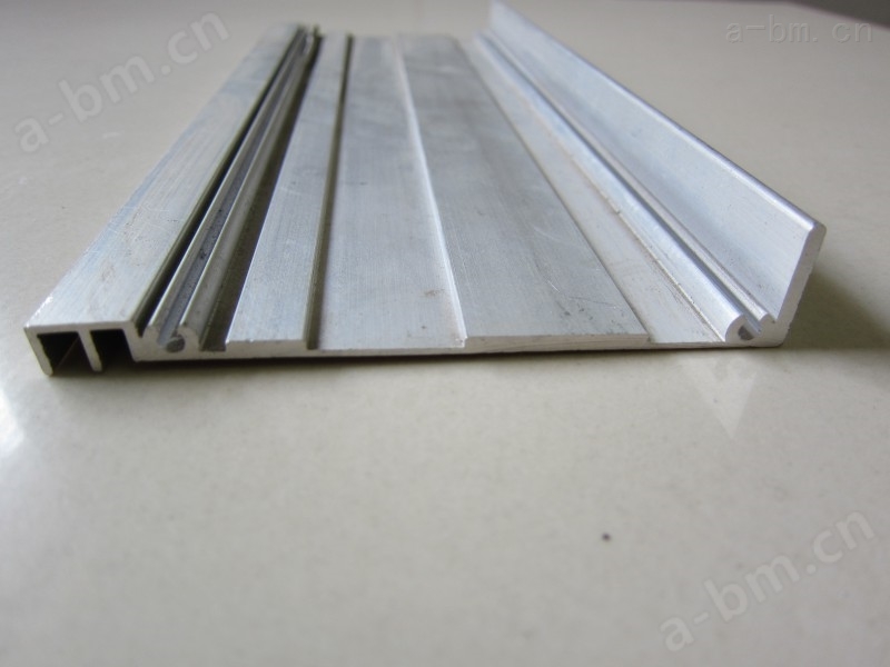 江阴鼎杰工业，建筑铝型材加工定做，专业开发高难度拉铝模具挤压铝型材生产